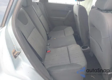 2009 Ford Focus Se z USA, uszkodzony, nr VIN 1FAHP35N09W122460